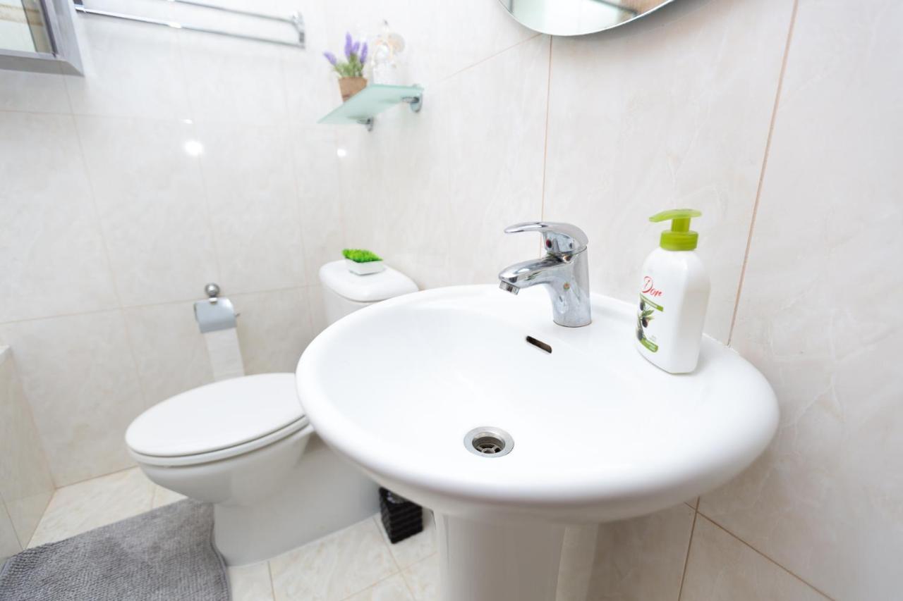 Promenade Seaview Heaven Apartment ลาร์นาคา ภายนอก รูปภาพ